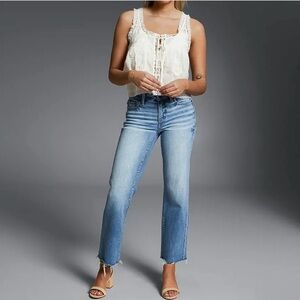 Buckle Women's Blue Cropped Jeans